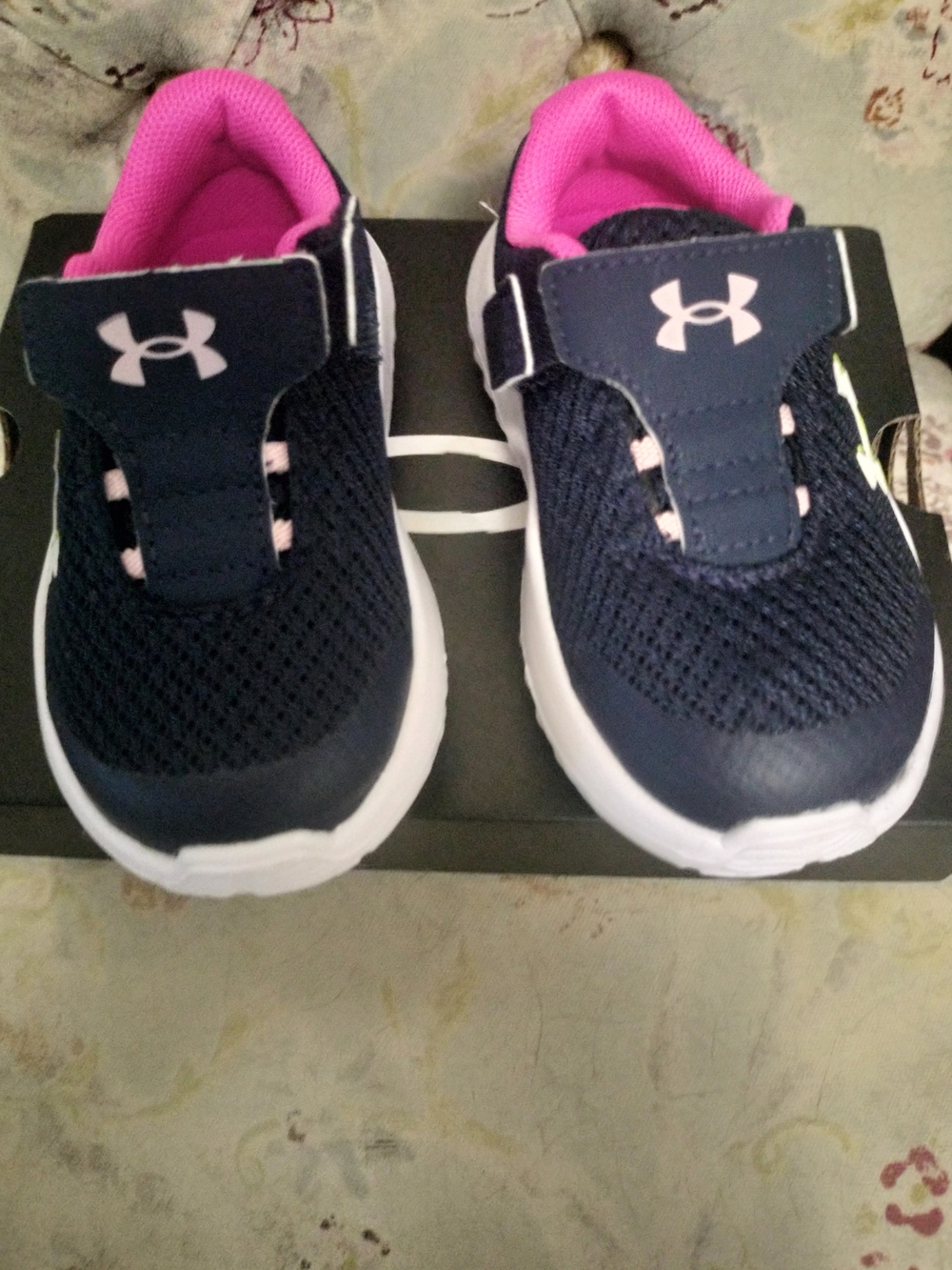 Under Armour Kids Navy and Pink Hook-and-Loop Athletic Sneakers